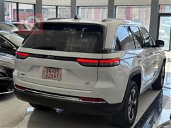 جیپ گراند شیرۆکی